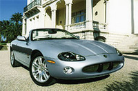 ジャガーのスポーツモデル、新型「XK」シリーズを発表の画像