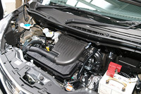 カタログ燃費（10・15モード）は、FF車の「G」が22.5km/リッター、「X」「S」が21.0km/リッターとなる。