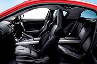 「マツダRX-8」に赤い特別仕様車の画像