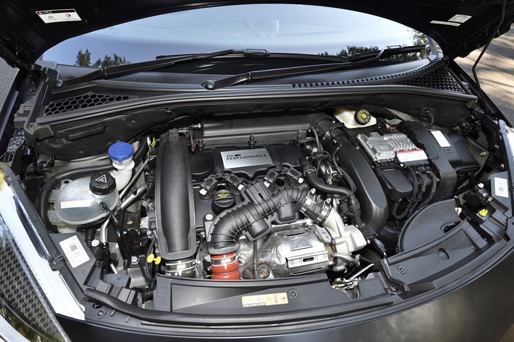 1.6リッター直4ターボエンジンは、「プジョー208GTi by Peugeot Sport」と同じ208psと30.6kgmを生み出す。