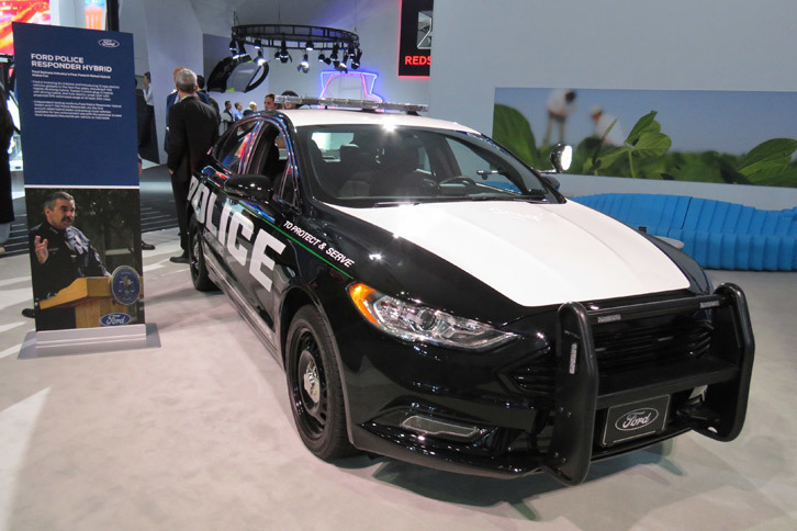 ハイブリッドのパワープラントを搭載したパトカー。