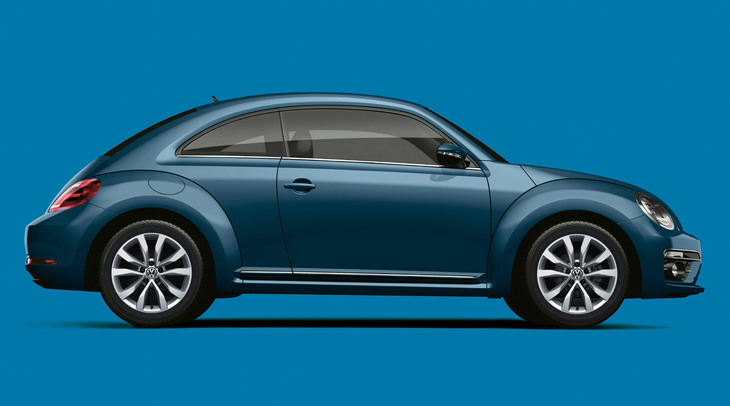 リアドアを設置しようとしてルーフラインを延ばしてしまうと、特徴的なボディーラインが崩れてしまうだろう。