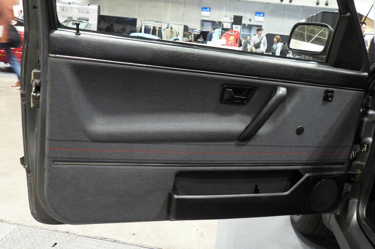 フォルクスワーゲン・ゴルフGTI-16 v（1990年）