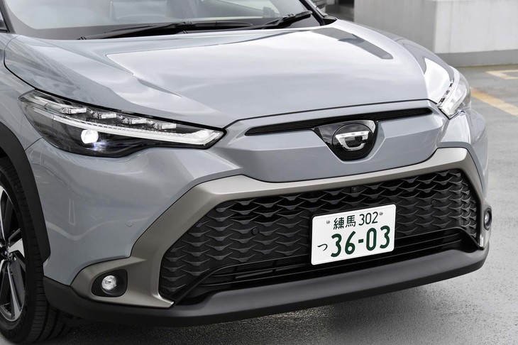 フロントまわりは日本市場用にリデザインされている。個性的なBi-Beam LEDヘッドランプも日本仕様車ならではの装備。