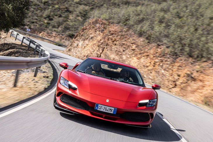 動力性能と並んで印象的だったのが新エンジンのサウンド。関係者が「これは小さなV12」と胸を張るのも納得の快音だった。