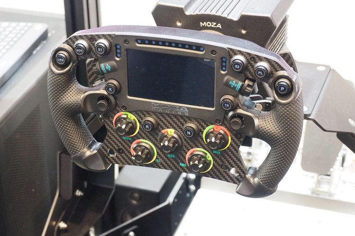 「オートモビル カウンシル2026」のポルシェジャパンブースの様子。