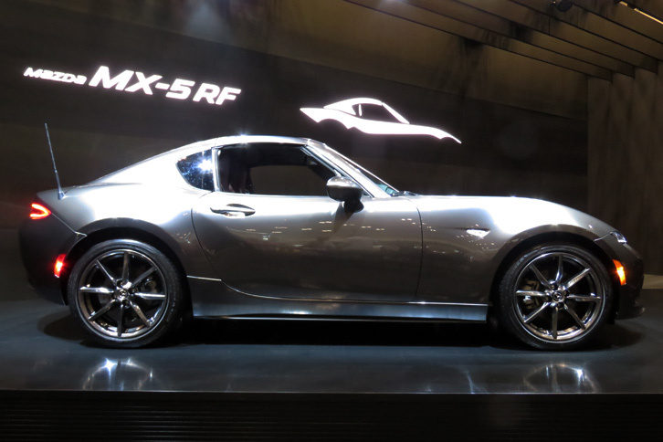 MX-5 RF（日本名：ロードスターRF）