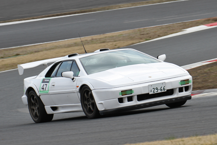 1993年のルマンにも参戦したホモロゲーションモデルの「エスプリ スポーツ300」。