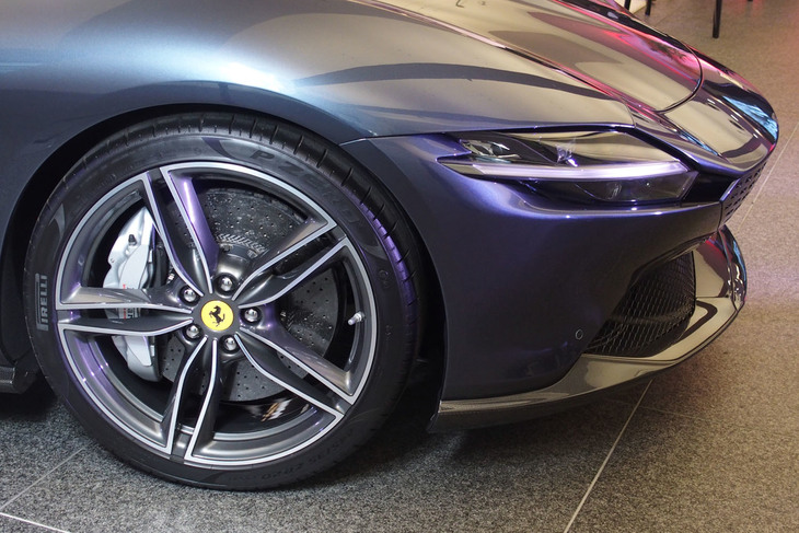 フェラーリ・ローマ（タイヤ＆ホイール）