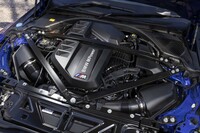 2基のターボで過給される3リッター直6エンジン。最高出力510PS、最大トルク650N・mを発生する。