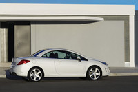 4人乗りオープン「プジョー308CC」が国内デビューの画像