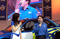 【写真上】注目を集めていた「ASTe インプレッサ」【写真下】今期の意気込みを語る新井敏弘選手