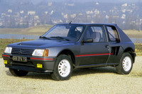 WRC（世界ラリー選手権）のホモロゲーションモデル、「205ターボ16」。