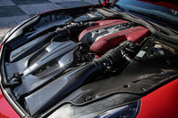 「F12tdf」に搭載される6.3リッターV12エンジン。「F12ベルリネッタ」に搭載されるものから、最高出力が40ps、最大トルクが1.5kgm向上している。