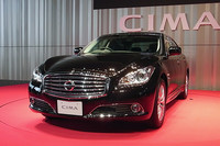 「日産シーマ」