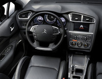 シトロエン、新型C4の写真を公開の画像