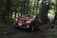 日産エクストレイル20X“エマージェンシーブレーキ パッケージ”（2列シート車）
    