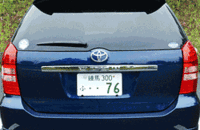 写真をクリックするとシートが倒れるさまが見られます。