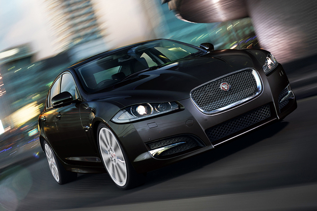 「ジャガーXF 2.0 R-Sport」