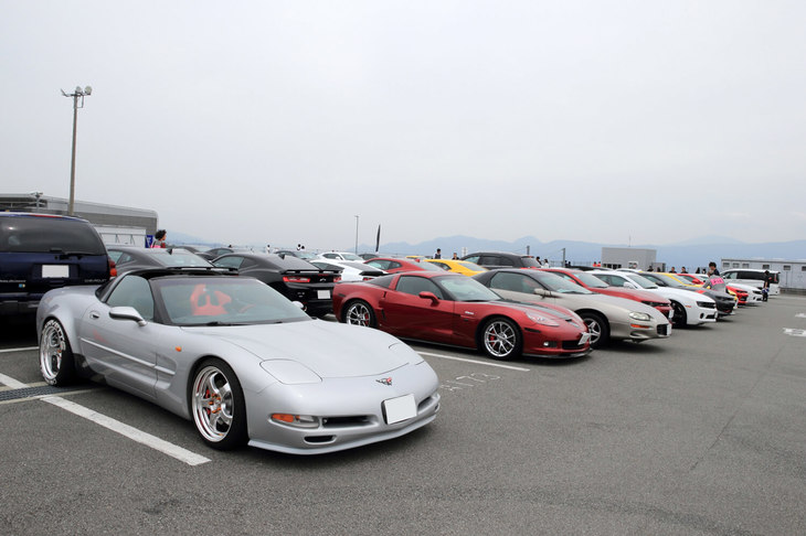 一方パドックでは、「CHEVROLET FAN EVENT 2018」の参加者が続々と到着。