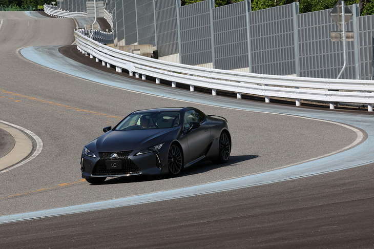レクサスLC500“ピナクル”