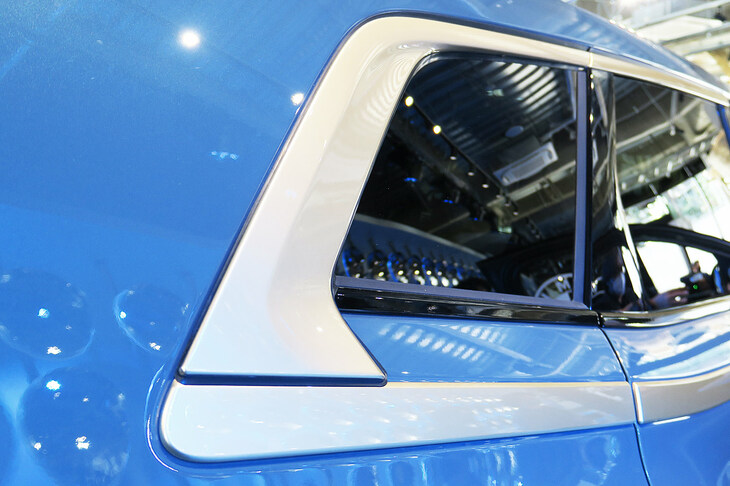 BMW XM（ホフマイスターキンク）