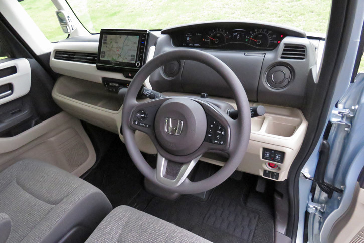 ホンダN-BOX G・EX Honda SENSING（インストゥルメントパネルまわり）