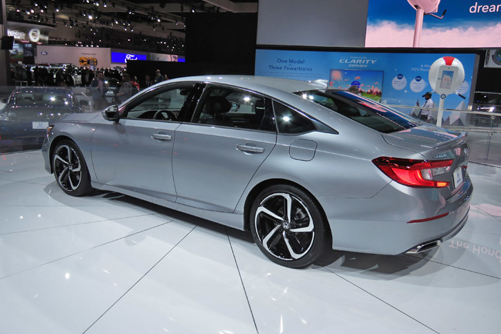 ホンダ・アコード