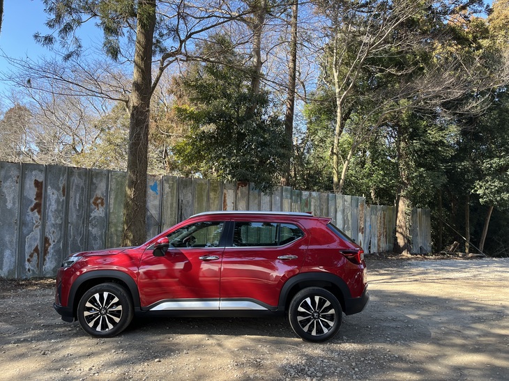 ホンダWR-V Z＋（サイドビュー）