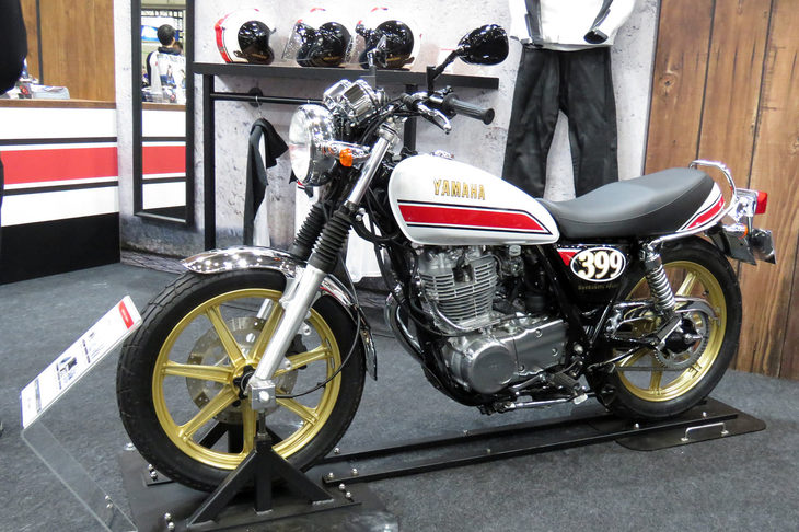 ヤマハSR400オーセンティックスポーツ
