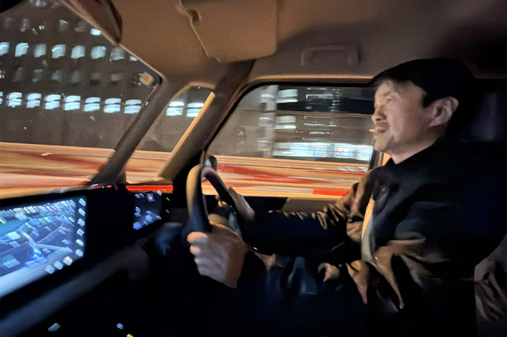 今回、夜の首都高でステアリングを握ったのは、新型「ルークス」の最上級モデル「ハイウェイスターGターボ プロパイロットエディション」のFWD車。排気量0.66リッターの軽自動車とは思えない、ターボ特有の気持ちいい加速感が味わえた。