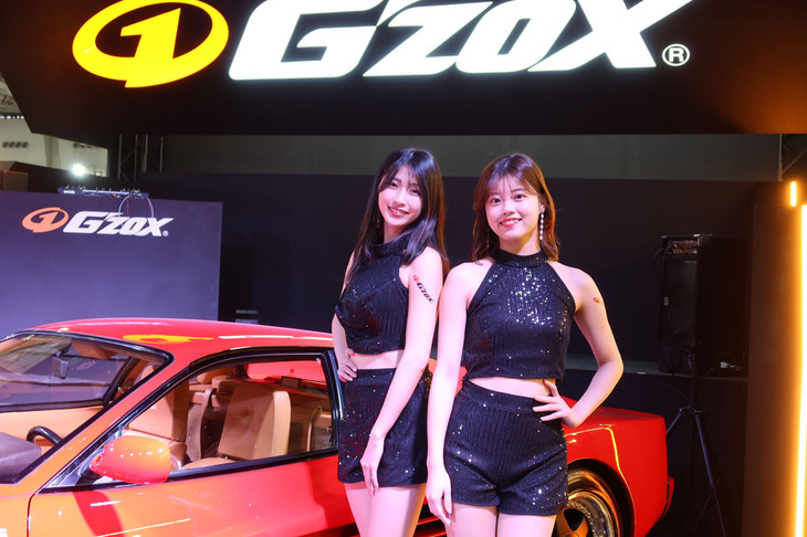 ソフト99ブースのコンパニオン。