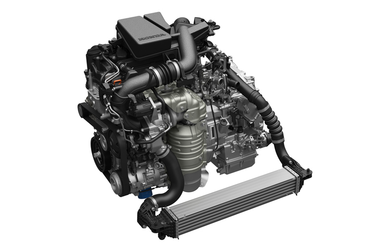 ガソリン車に搭載される1.5リッター直4直噴ターボエンジン。新型「ステップワゴン」のものは、排気系やターボチャージャーの改良によって過給応答性を改善。爽快な加速フィールを実現している。