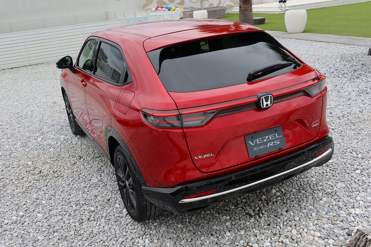 ホンダ・ヴェゼルe：HEV RS