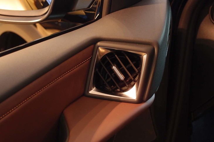 DS 3クロスバック（ドアパネルのエアコン吹き出し口）