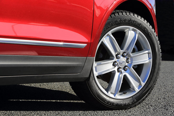 テスト車には乗り心地や静粛性などで不利とさせるスタッドレスタイヤが装着されていたが、「XT5クロスオーバー」はドライ路面でも快適そのものだった。