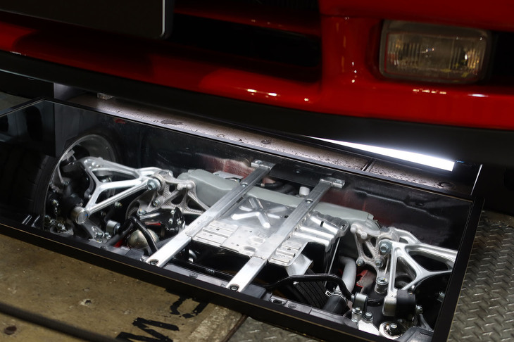 ホンダNSX（ヘリテージサービス説明用展示車両のフロントアクスル周辺部）