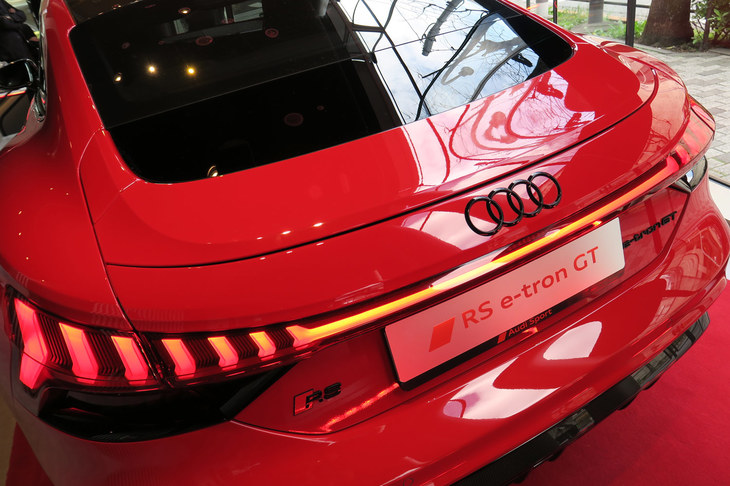 アウディRS e-tron GT（リアコンビランプ）