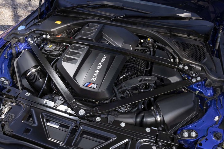 2基のターボで過給される3リッター直6エンジン。最高出力510PS、最大トルク650N・mを発生する。