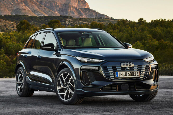 複眼デザインはついに“ドイツ御三家”のクルマにも。写真はアウディの最新BEV「Q6 e-tron」。