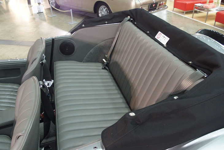 アルヴィス4.3リッター ヴァンデンプラ ツアラー（コンティニュエーションモデル）