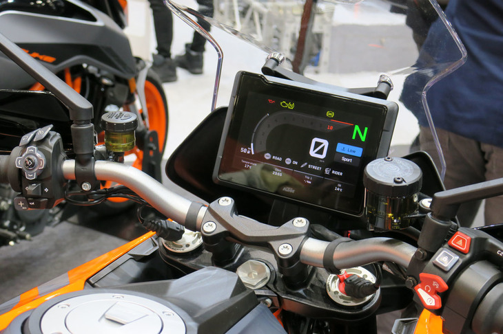 KTM 1290スーパーデュークGT