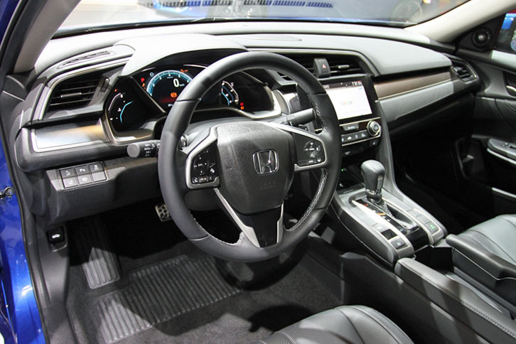 ホンダ・シビック ハッチバック（インテリア）