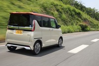 アダプティブクルーズコントロールと車線維持支援機能からなる「マイパイロット」は電動パーキングブレーキなどと一緒に「先進快適パッケージ」としてオプション設定されている。