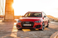 欧州では2018年の初めから販売がスタートした新型「RS 4アバント」。日本には、2018年の夏ごろ導入される見込みだ。