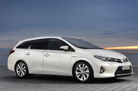 「オーリス ツーリングスポーツ」