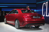 本国ドイツでの価格は「Aクラス」よりも5000ユーロ弱高価。「Cクラス」と同程度の設定となっている。