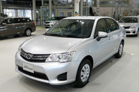 「カローラ アクシオ」