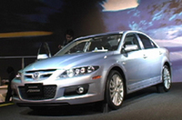 【Movie】東京オートサロン2005〜よく見せましょう、｢マツダスピード・アテンザ」の画像