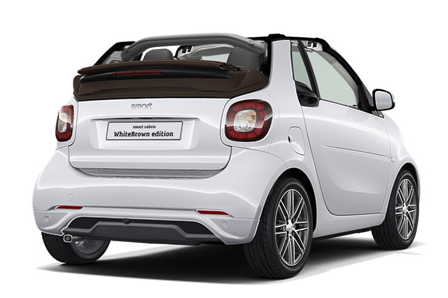 スマート・フォーツー」にガソリンモデル最後の限定車が登場 